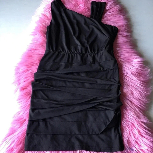 WINDSOR Bandage Dress size medium - Picture 2 of 6